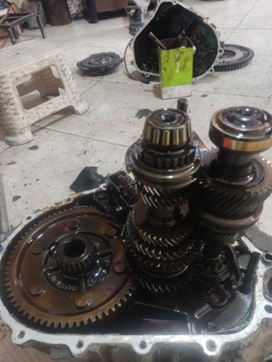 عکس تعمیرگاه مهدی