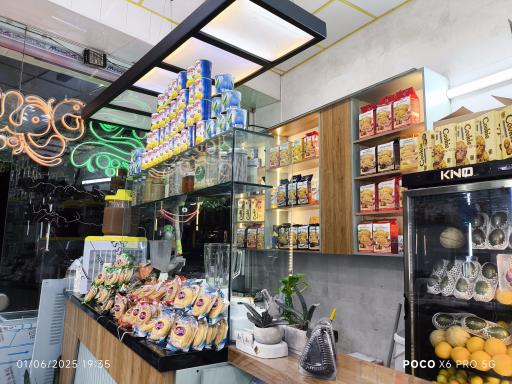 عکس آبمیوه و بستنی آبمیوه‌چی