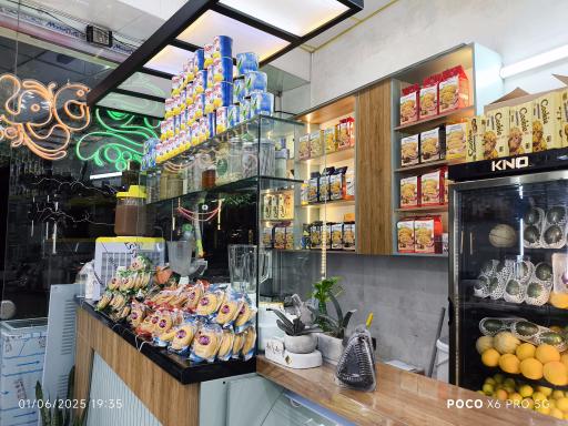 عکس آبمیوه و بستنی آبمیوه‌چی