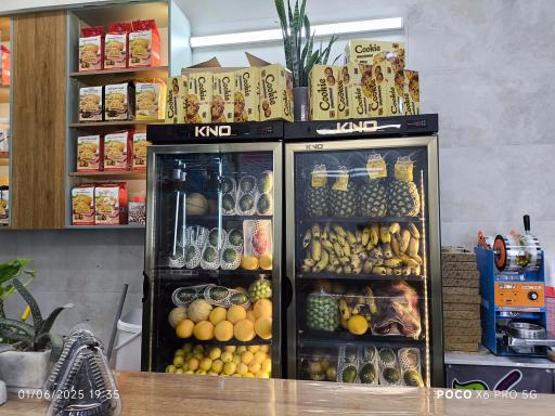 عکس آبمیوه و بستنی آبمیوه‌چی