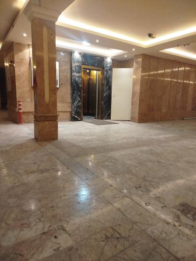 عکس آپارتمان میراث ۱۴
