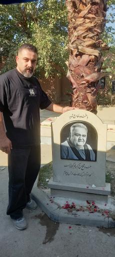 عکس قطعه 88 هنرمندان