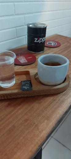 عکس کافه کاژین