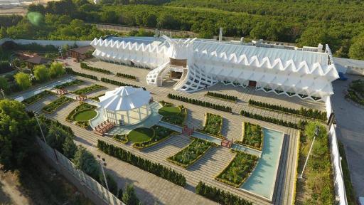 عکس باغ تالار آراز