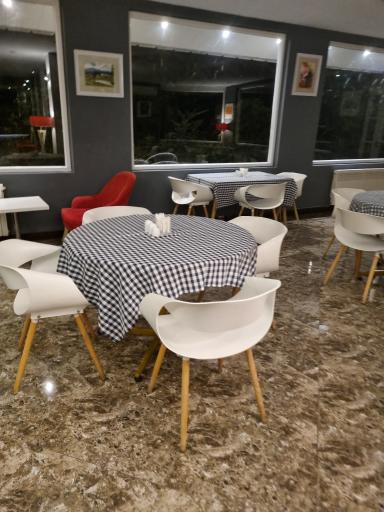 عکس هتل لیلیوم