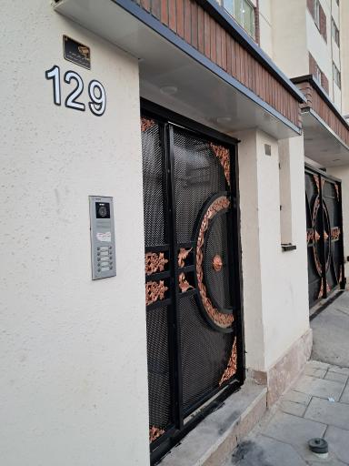 عکس بلوک ۱۲۹