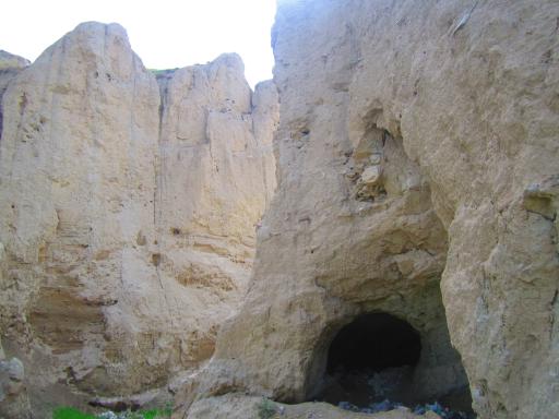 عکس دژ تاریخی گوراب