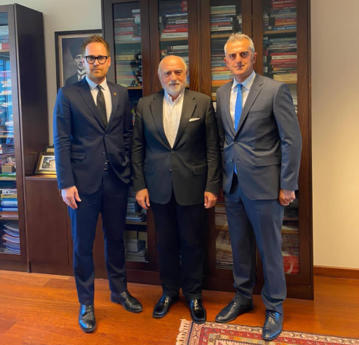 عکس دفتر وکالت بین الملل پیمان زمانی 