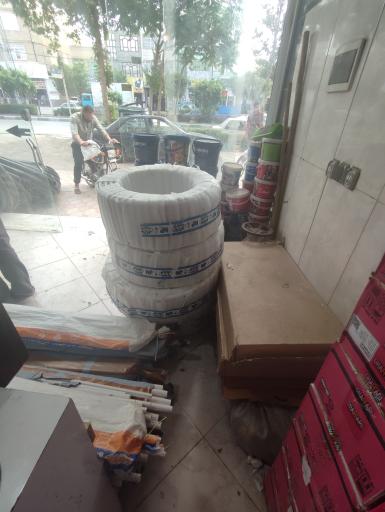 عکس لوله فروشی آب و فاضلاب زمانی