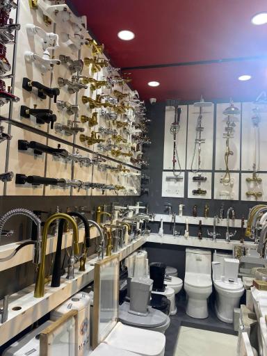 عکس هایپر کالای صنعتی و ساختمانی مدرن