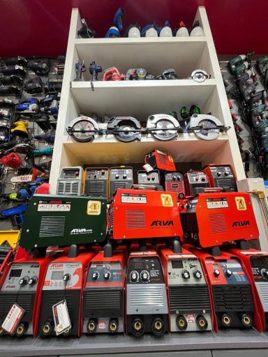 عکس هایپر کالای صنعتی و ساختمانی مدرن