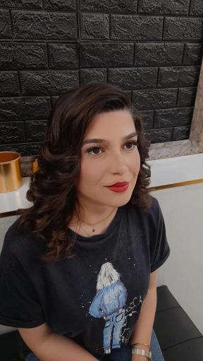 عکس سالن زیبایی منیره صمدی