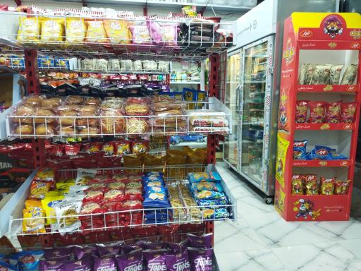 عکس سوپرمارکت بین راهی خدایی