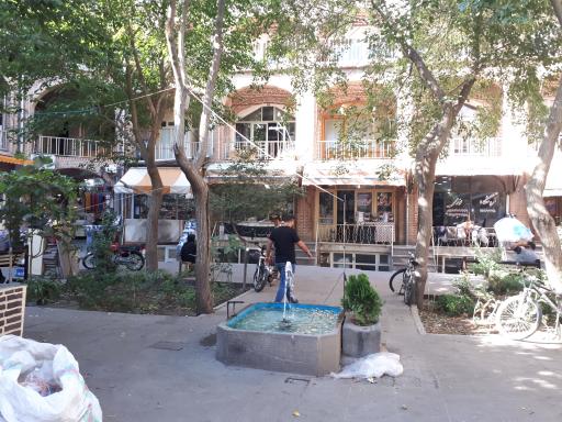 سرای درب عباس