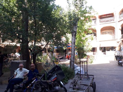 عکس سرای درب عباس