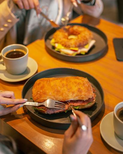 عکس کافه نون شعبه ابوذر غفاری