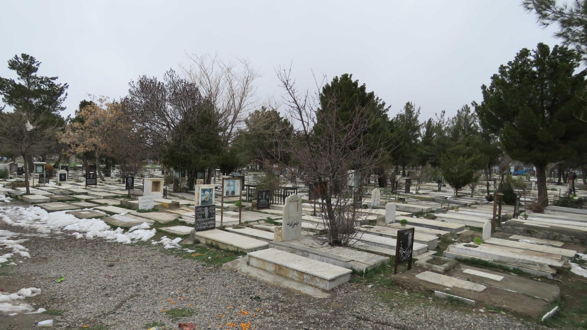 عکس آرامستان باغ بهشت  قوچان