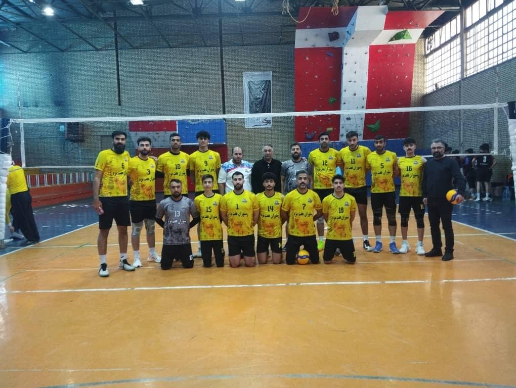 عکس سالن والیبال شهید کاظمی