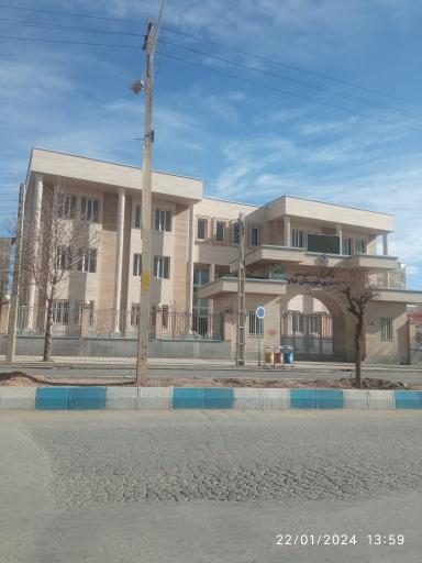 عکس دادگستری شهرستان نهاوند