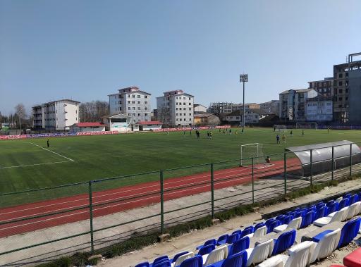 عکس زمین چمن فوتبال وحدت