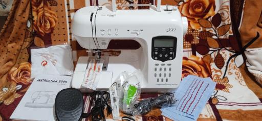 عکس تعمیر و تنظیم چرخهای خیاطی آبجار دوخت