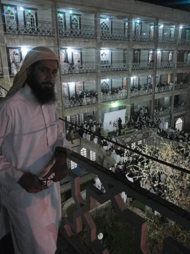 عکس مدرسه علوم دینی دارالعلوم زاهدان