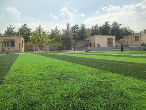 عکس دبیرستان هشت بهشت