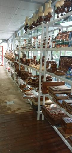 عکس فروشگاه بزرگ صنایع دستی