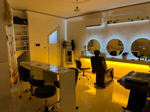 عکس سالن زیبایی چیلای 