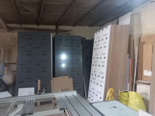 عکس کارگاه چوب ۱۱۰