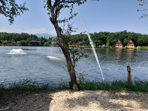 عکس دریاچه گیسوم