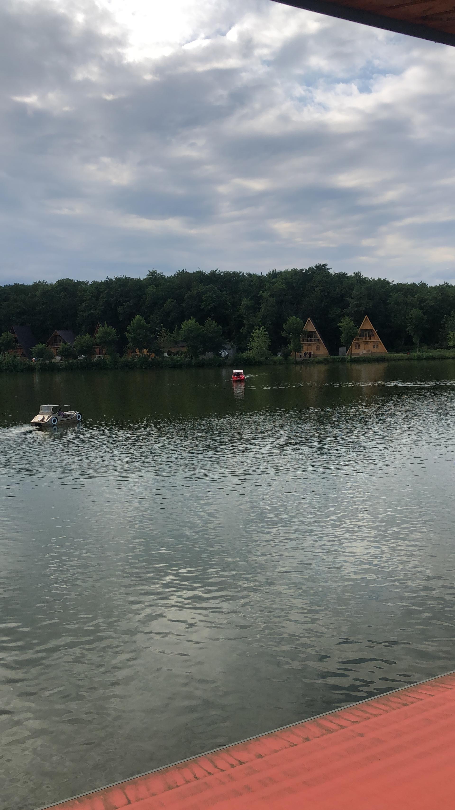 عکس دریاچه گیسوم