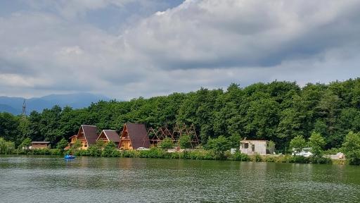 عکس دریاچه گیسوم