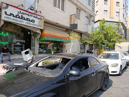 عکس شیشه اتومبیل مصطفی‌‌‌