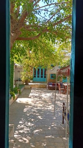 عکس سرای سنتی هاتف