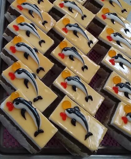 عکس قنادی صدر