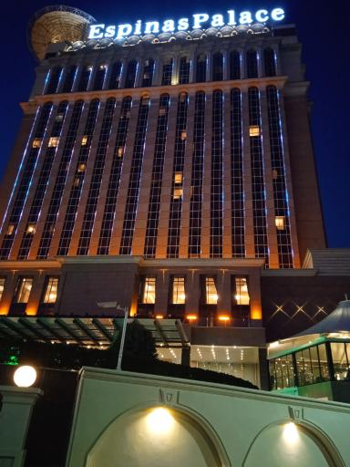 عکس هتل اسپیناس پالاس