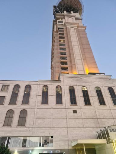 عکس هتل اسپیناس پالاس