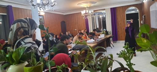 عکس تندخوانی کتاب دانه مشهد (محسن عابدیان)