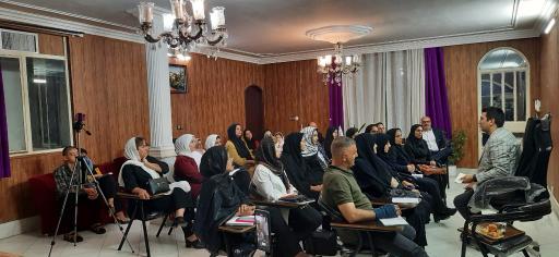 عکس تندخوانی کتاب دانه مشهد (محسن عابدیان)