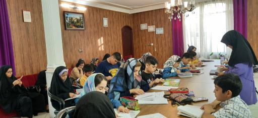 عکس تندخوانی کتاب دانه مشهد (محسن عابدیان)