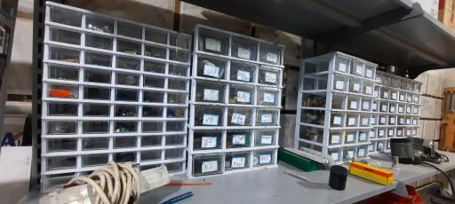 عکس تعمیرات جک پارکینگ و کرکره برقی