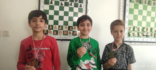 عکس باشگاه شطرنج کیش و مات