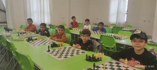 عکس باشگاه شطرنج کیش و مات