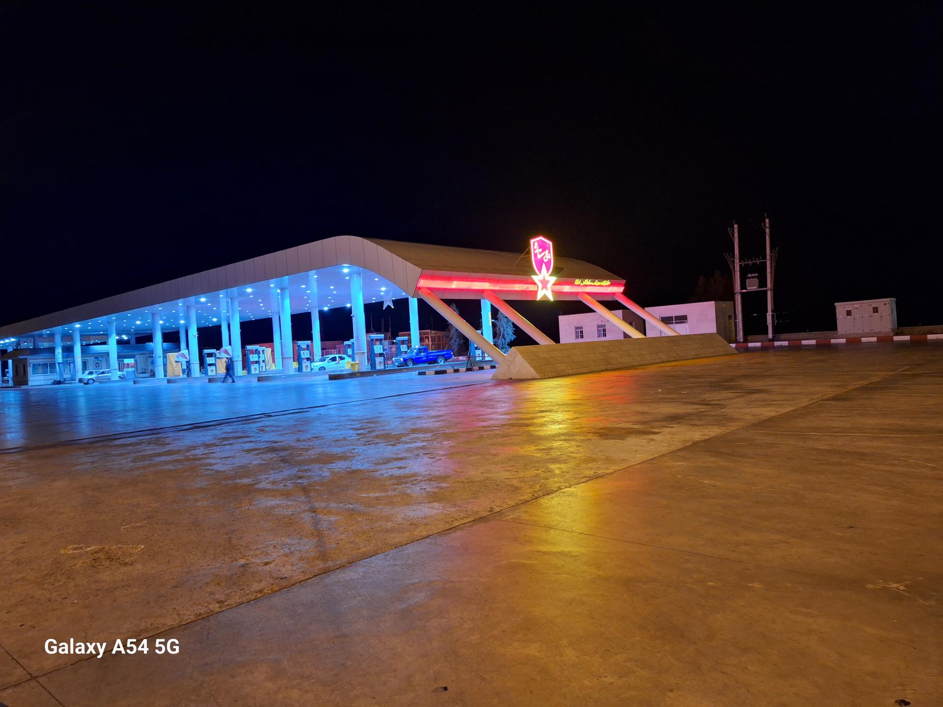 عکس پمپ بنزین و سی ان جی