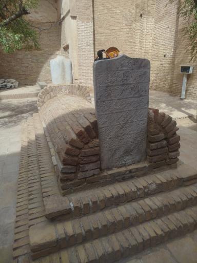 عکس آرامگاه شیخ احمد جامی
