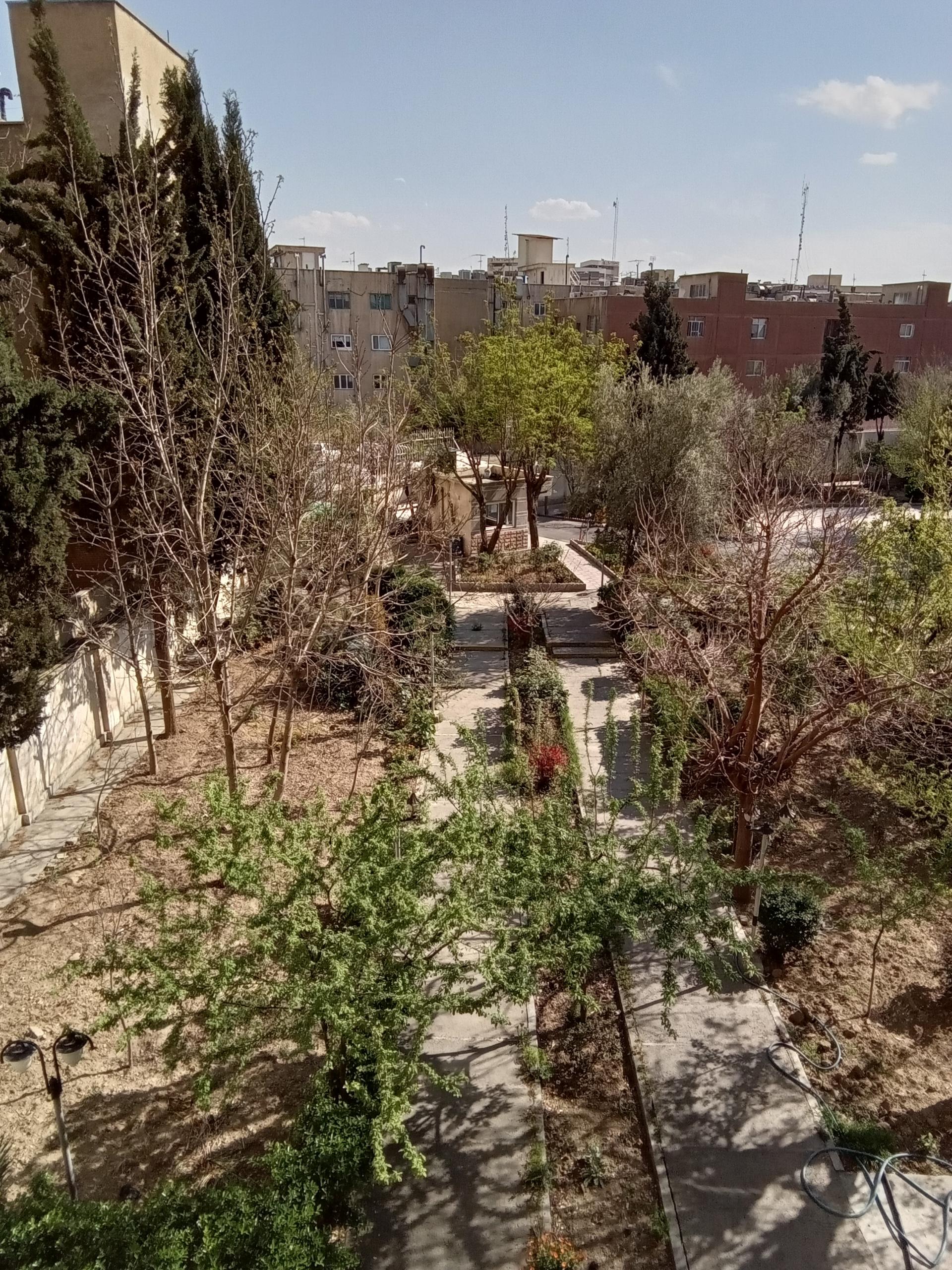 عکس مجتمع آزادی