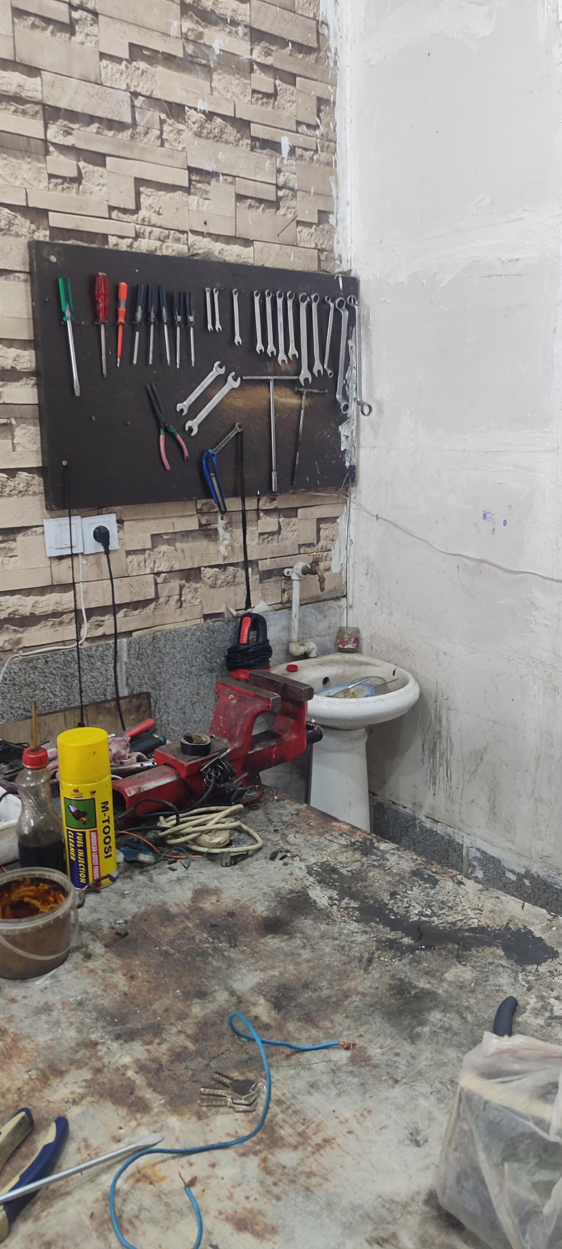 عکس سیمکشی اتومبیل حمید