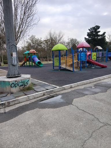 عکس زمین بازی کودکان