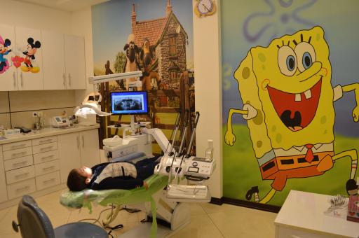 عکس کلنیک دندانپزشکی آریا